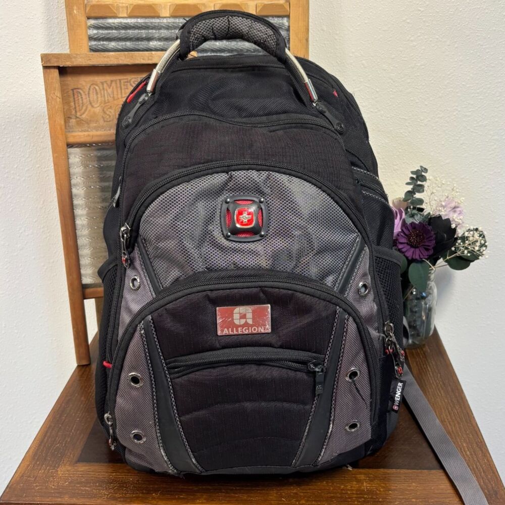 SwissGear Wenger Synergy Pro 16" Laptop Backpack Black Gray Shock Absorbing
